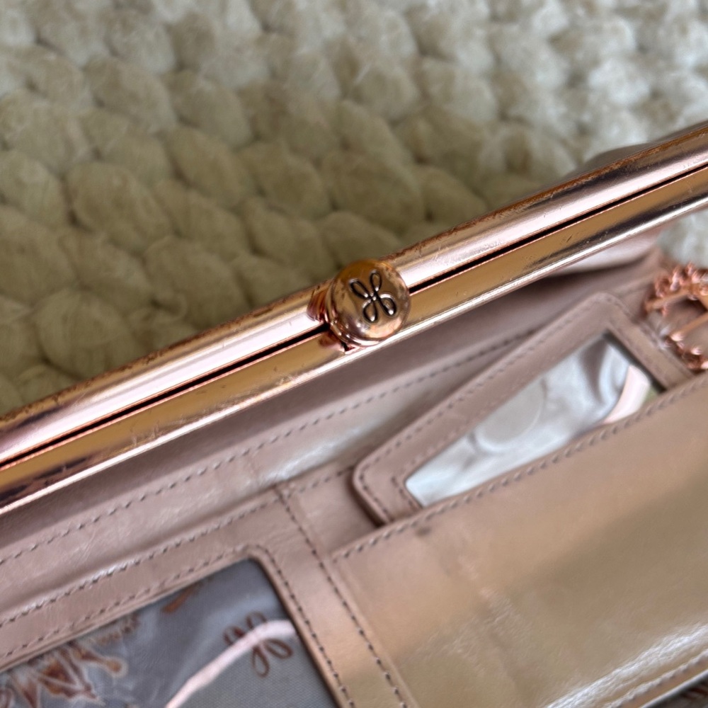 Hobo Metallic Rose Gold Women’s Fold-Over Clutch Wallet - Picture 2 of 8